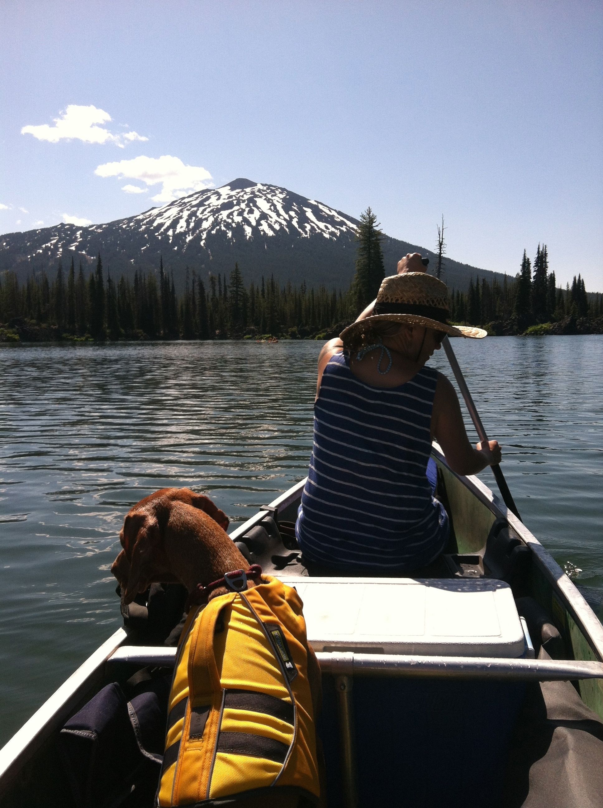 Mo And Jada Canoeing Sparks Lake With Mt Bachelor In The