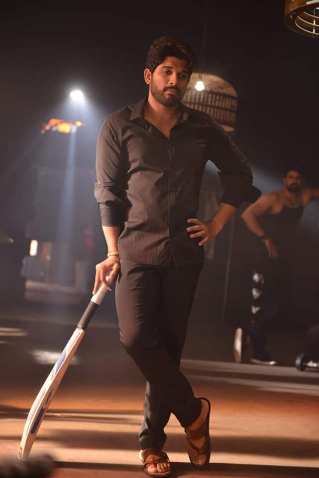 Allu Arjun S Unseen Stills From Dj Movie Updates