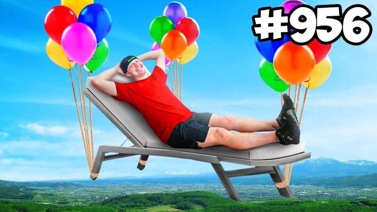 R Unspeakable On A Floating Chair 7kgkqg530g1d2bns Wallpaper