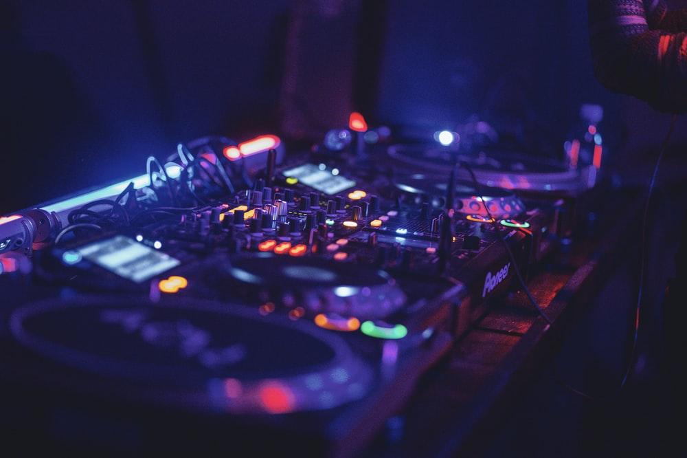 Free download 350 Dj Controller Pictures [HD] Download Free Images