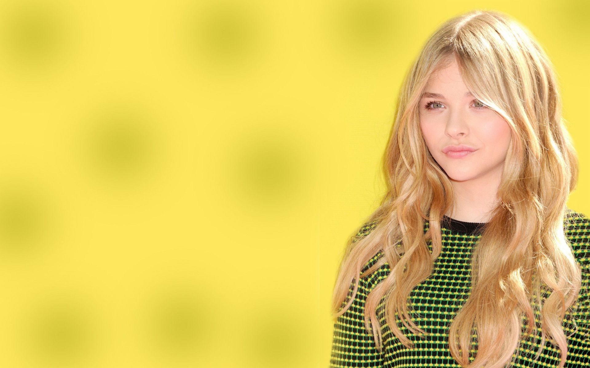 Chlo Grace Moretz Wallpaper High Resolution And Quality