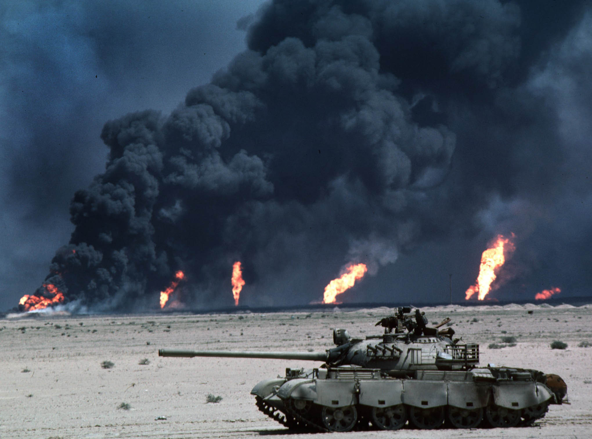 Oil Desert Storm Tanks Operation Fires Iraqi T65 HD Wallpaper Of Army