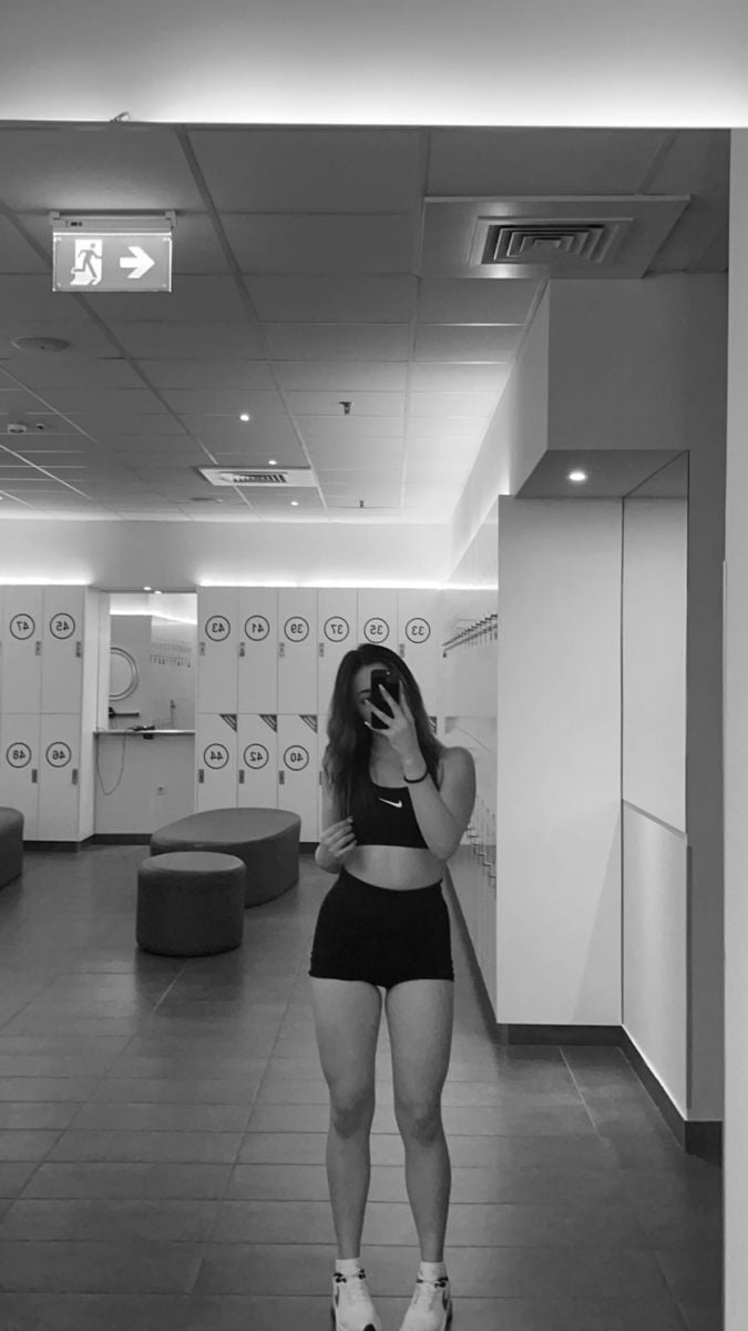 Workout Gym Girl Aesthetic Wallpaper