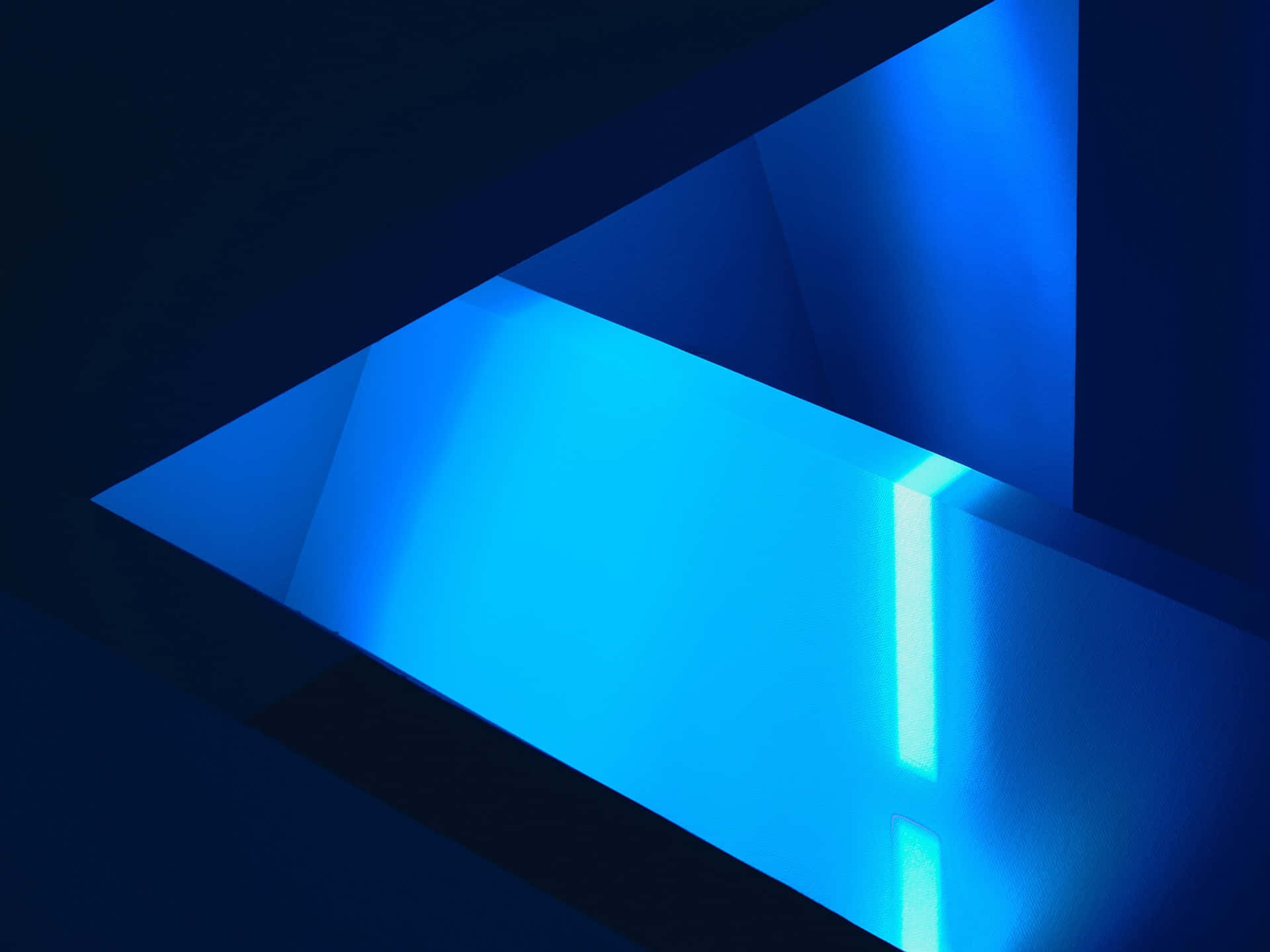 Blue Geometric Wallpaper
