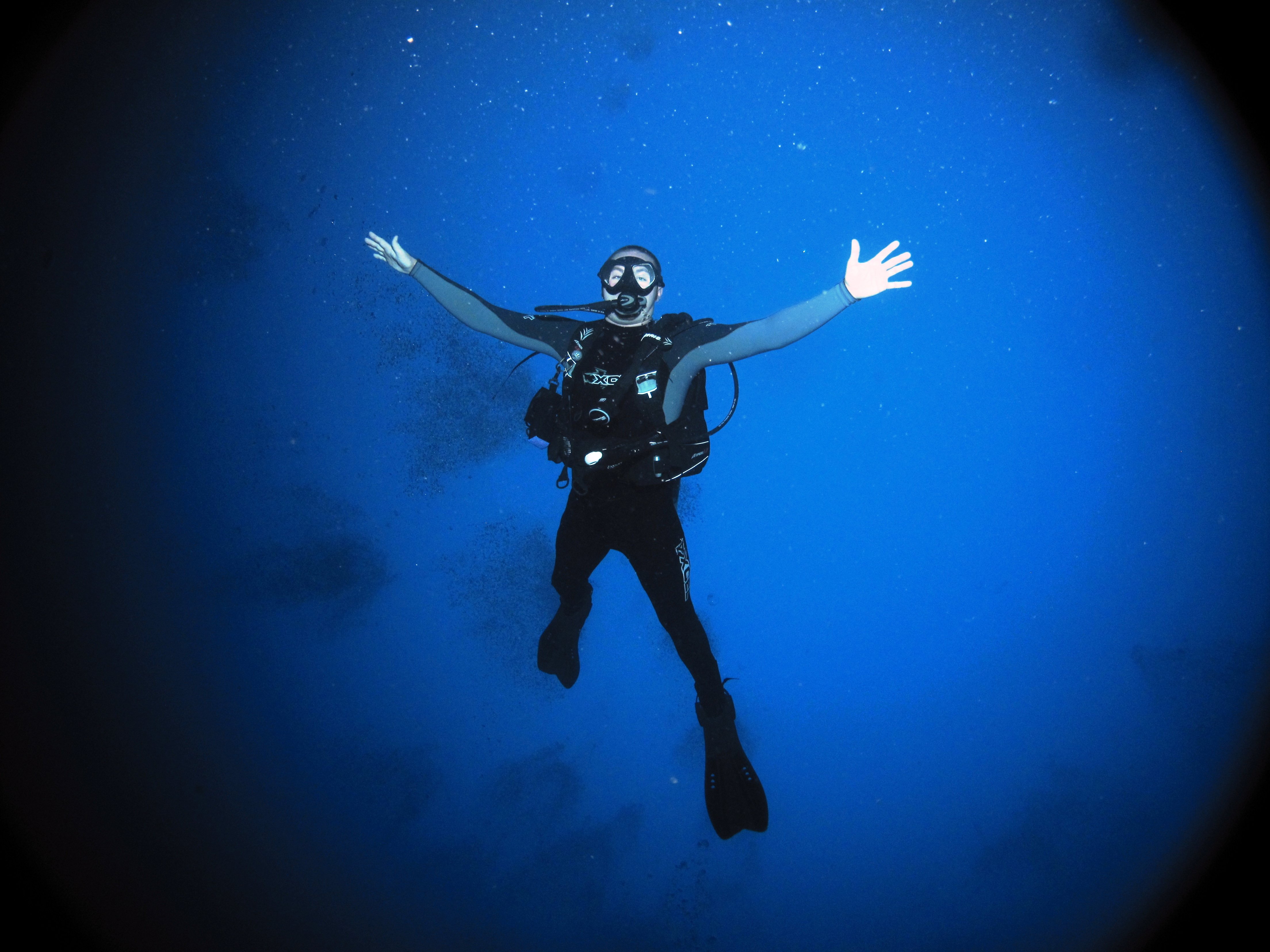 scuba diving diver ocean sea underwater wallpaper background