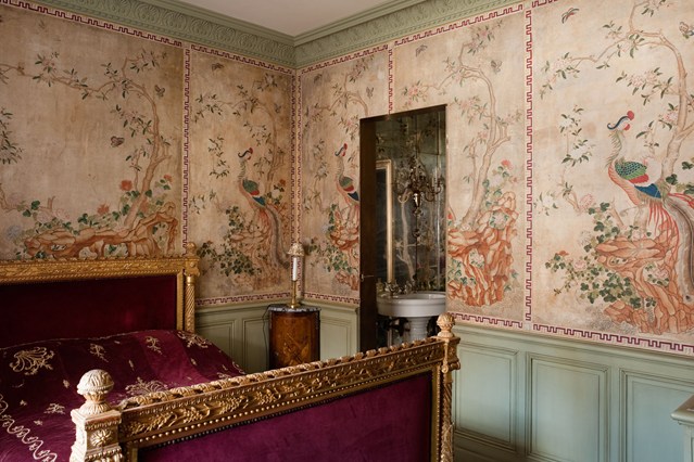 Alvise Orsini Replica Eighteenth Century Chinese Wall Panels Bedroom
