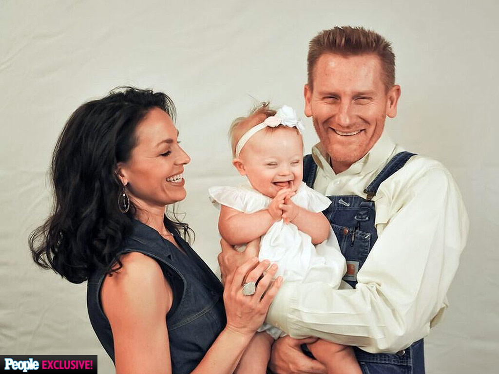 Joey Feek S Touching Home Videos Will Keep Her Memory Alive