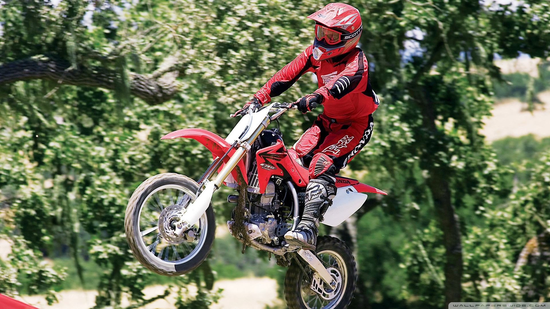 Like Or Share HD Motocross Bikes Wallpaper Pack On