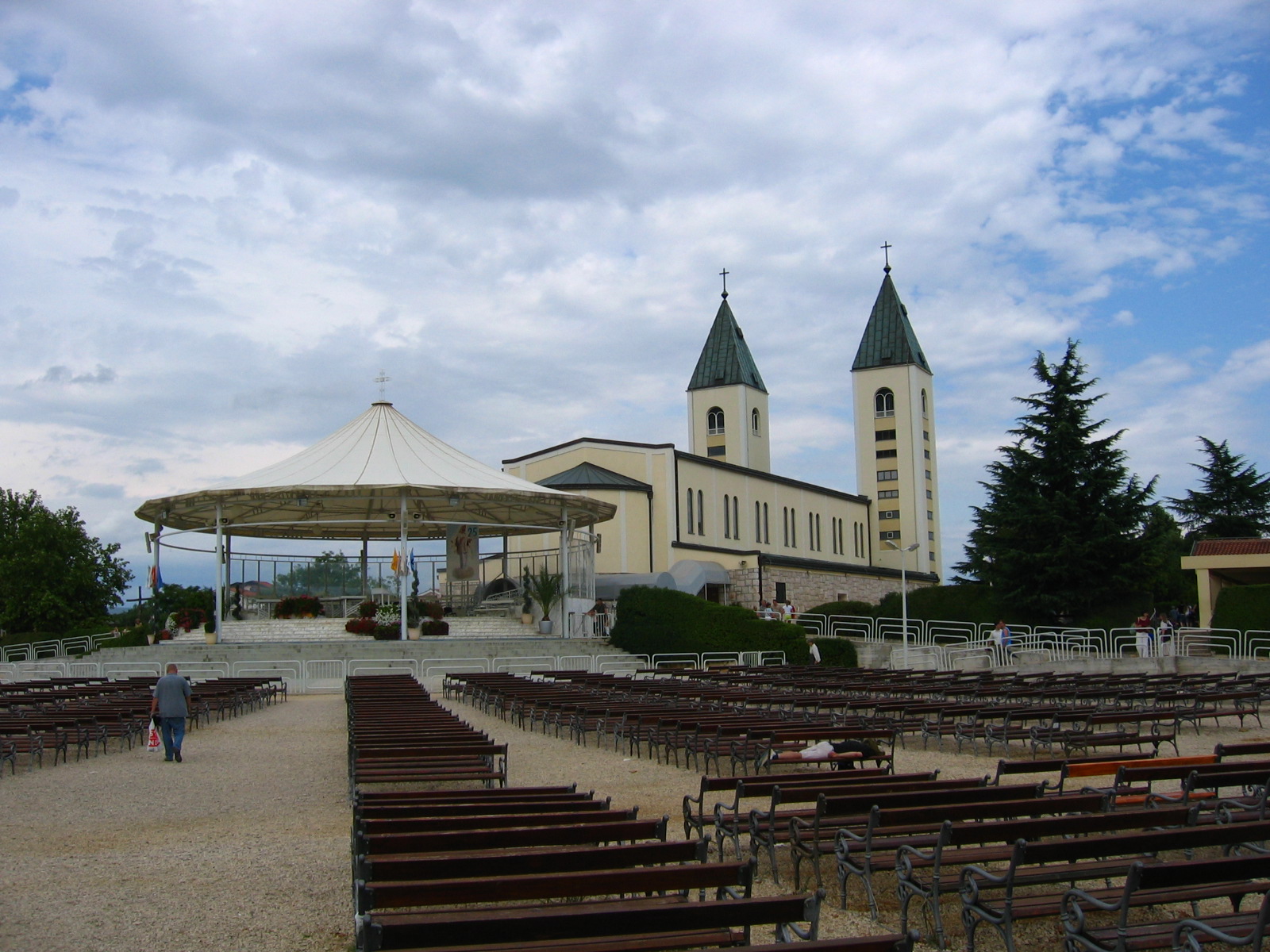 File St Jacob S Church Medjugorje Herzegovina Jpg Wikimedia