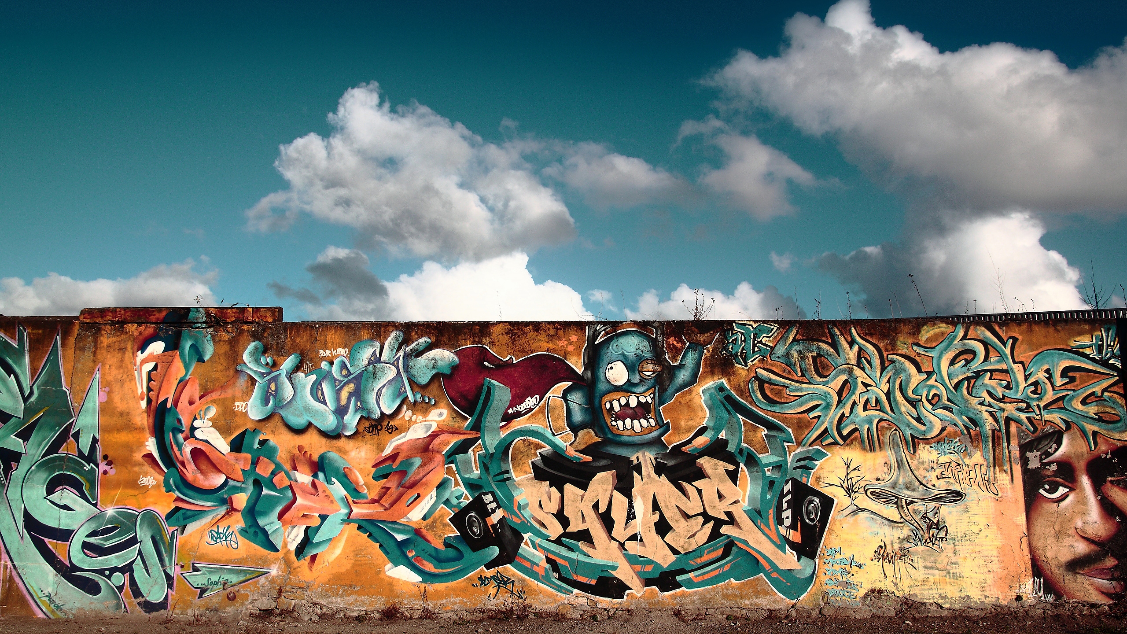 Graffiti City Wallpapers HD download free