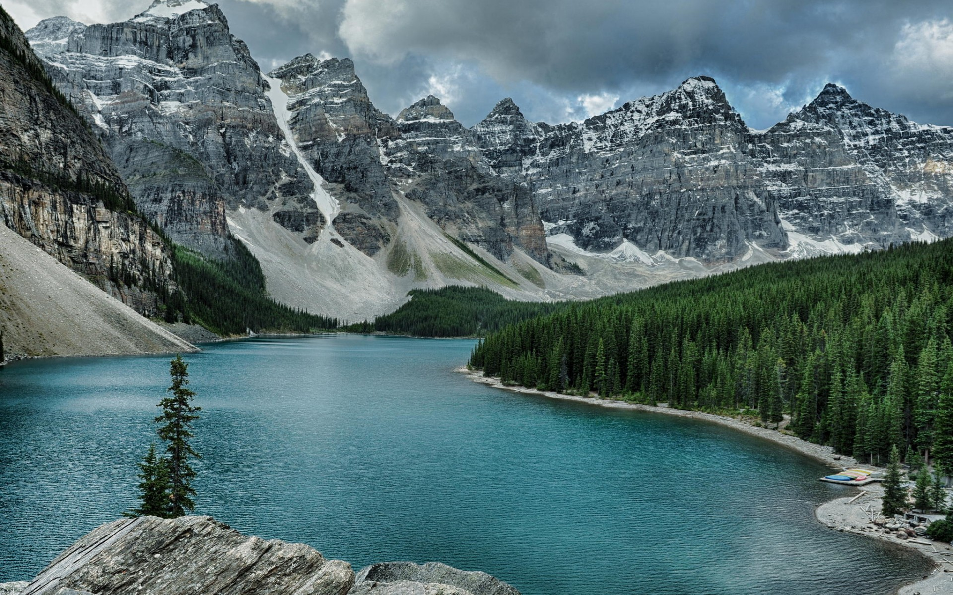 Stunning Moraine Lake Wallpaper