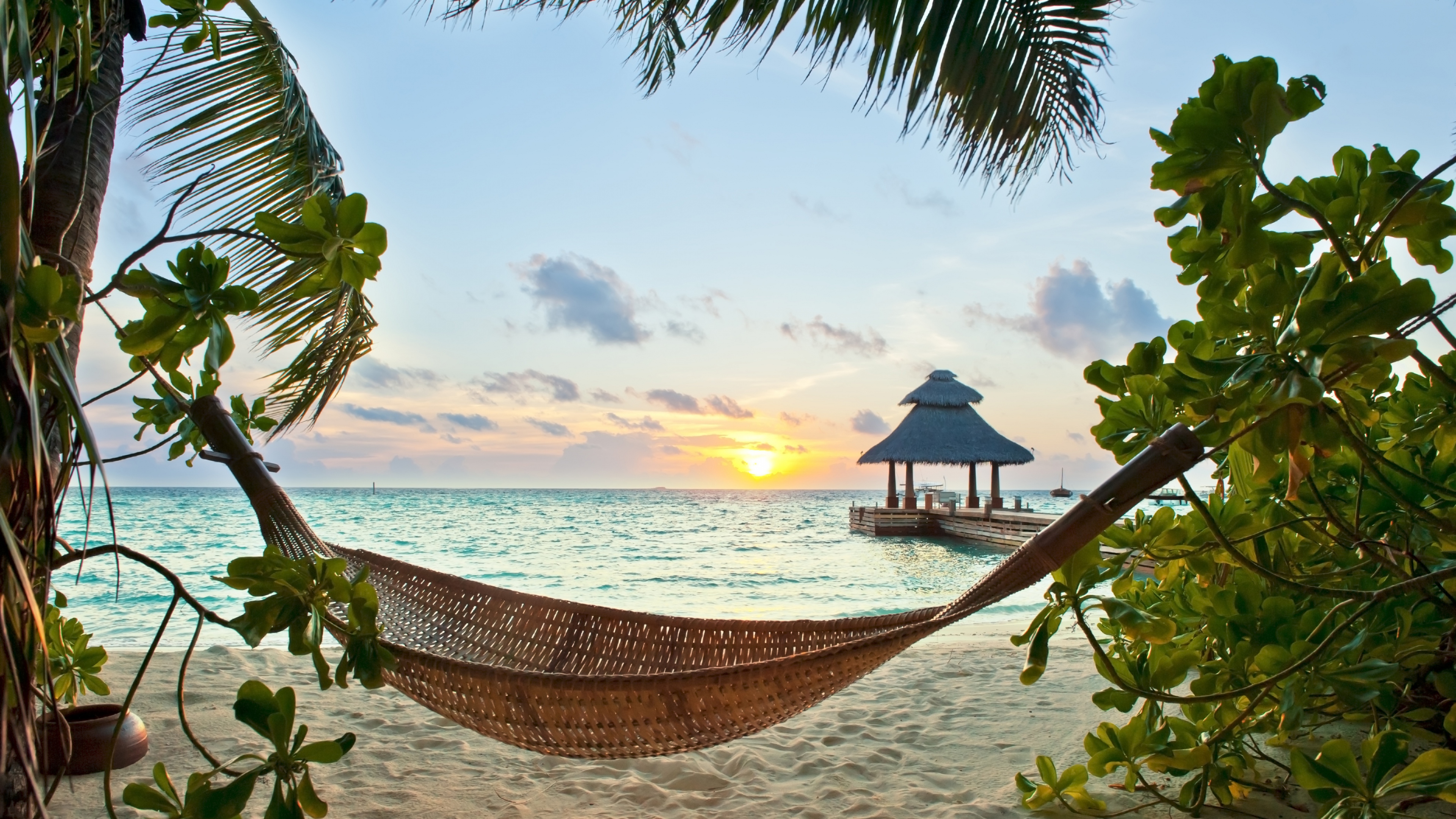Ultra HD Wallpaper 38402160 tropics beach sand hammock holiday