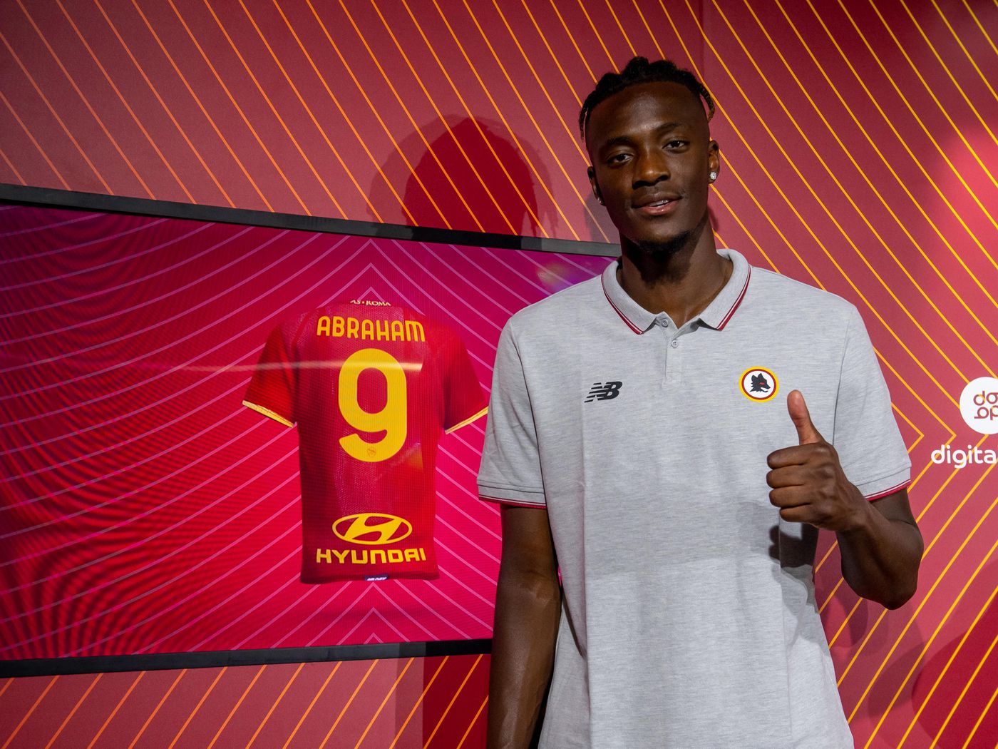 Official Roma Signs Tammy Abraham Chiesa Di Totti
