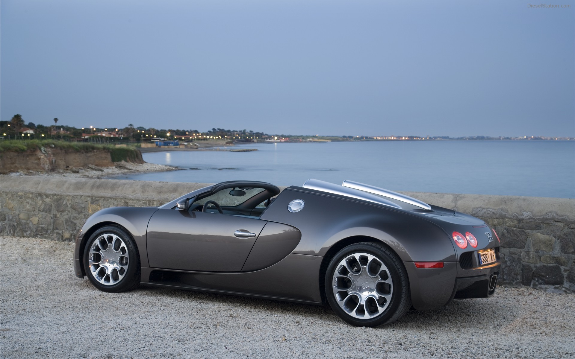 Bugatti Veyron Grand Sport In Rome Widescreen