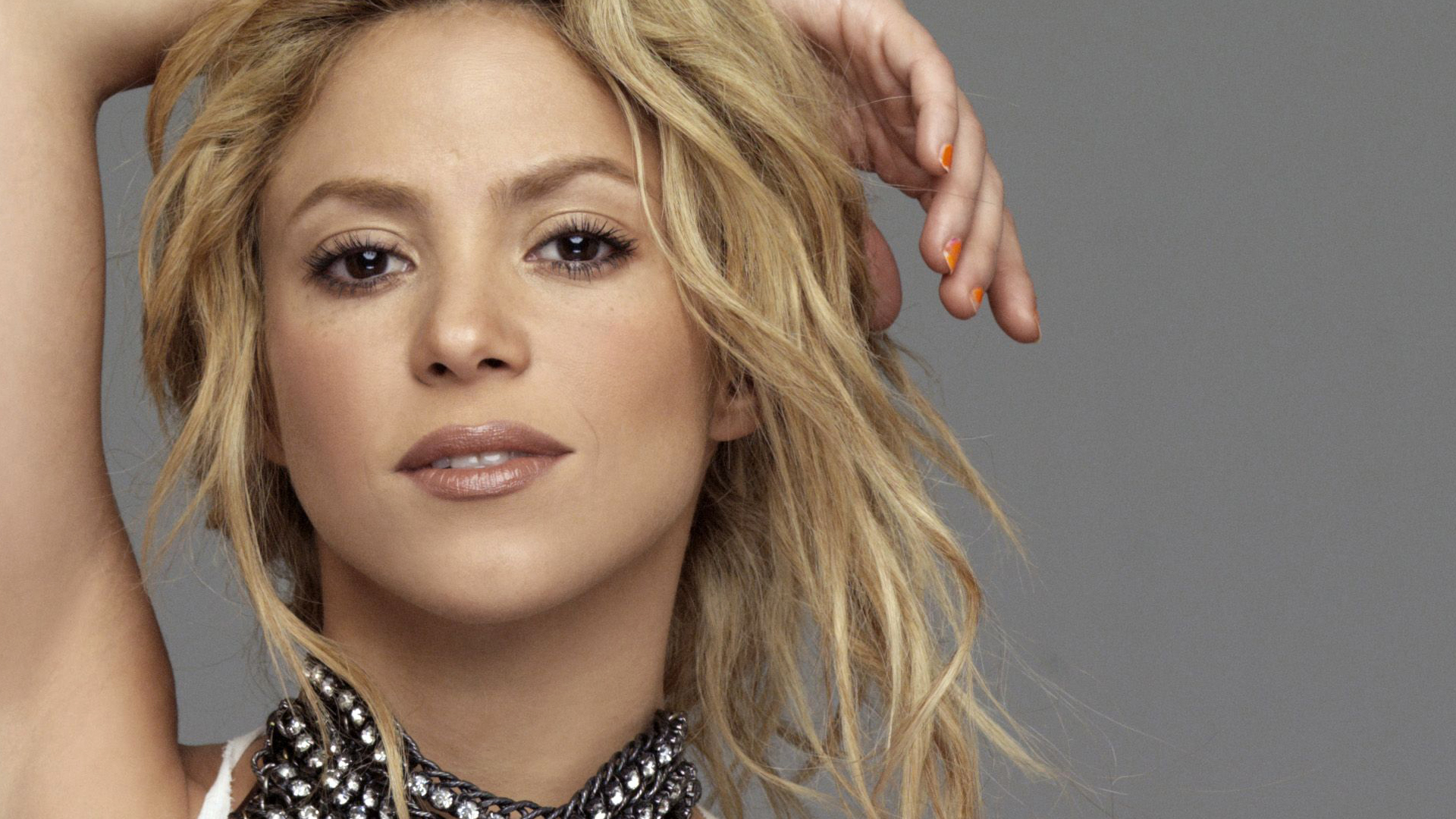 Shakira 4K Wallpaper