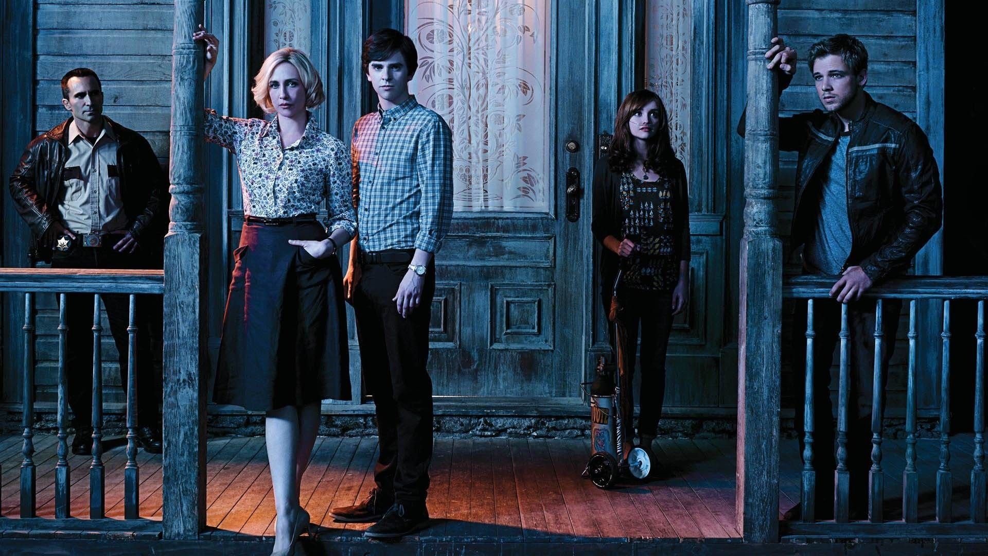 Freddie Highmore Wallpaper