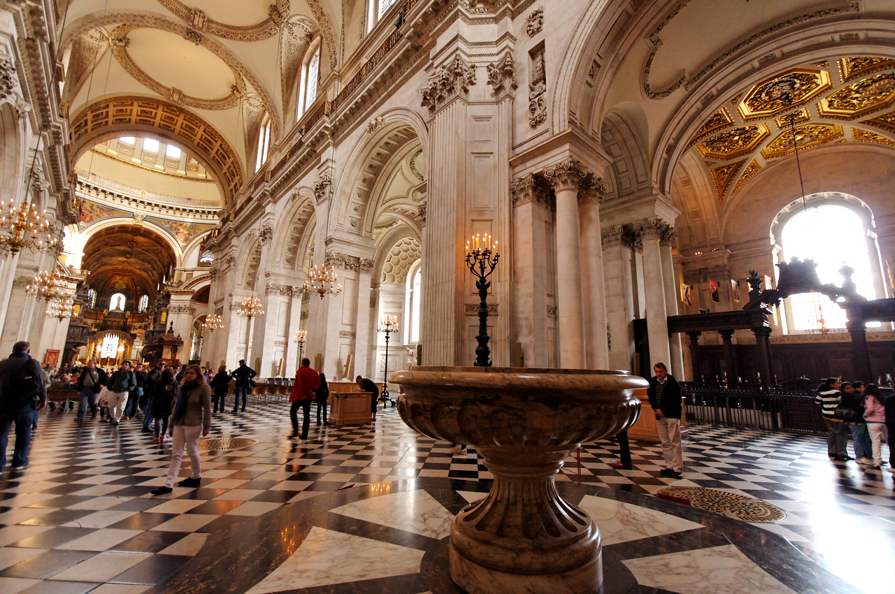 Inside St Pauls Cathedral II by squareonion on