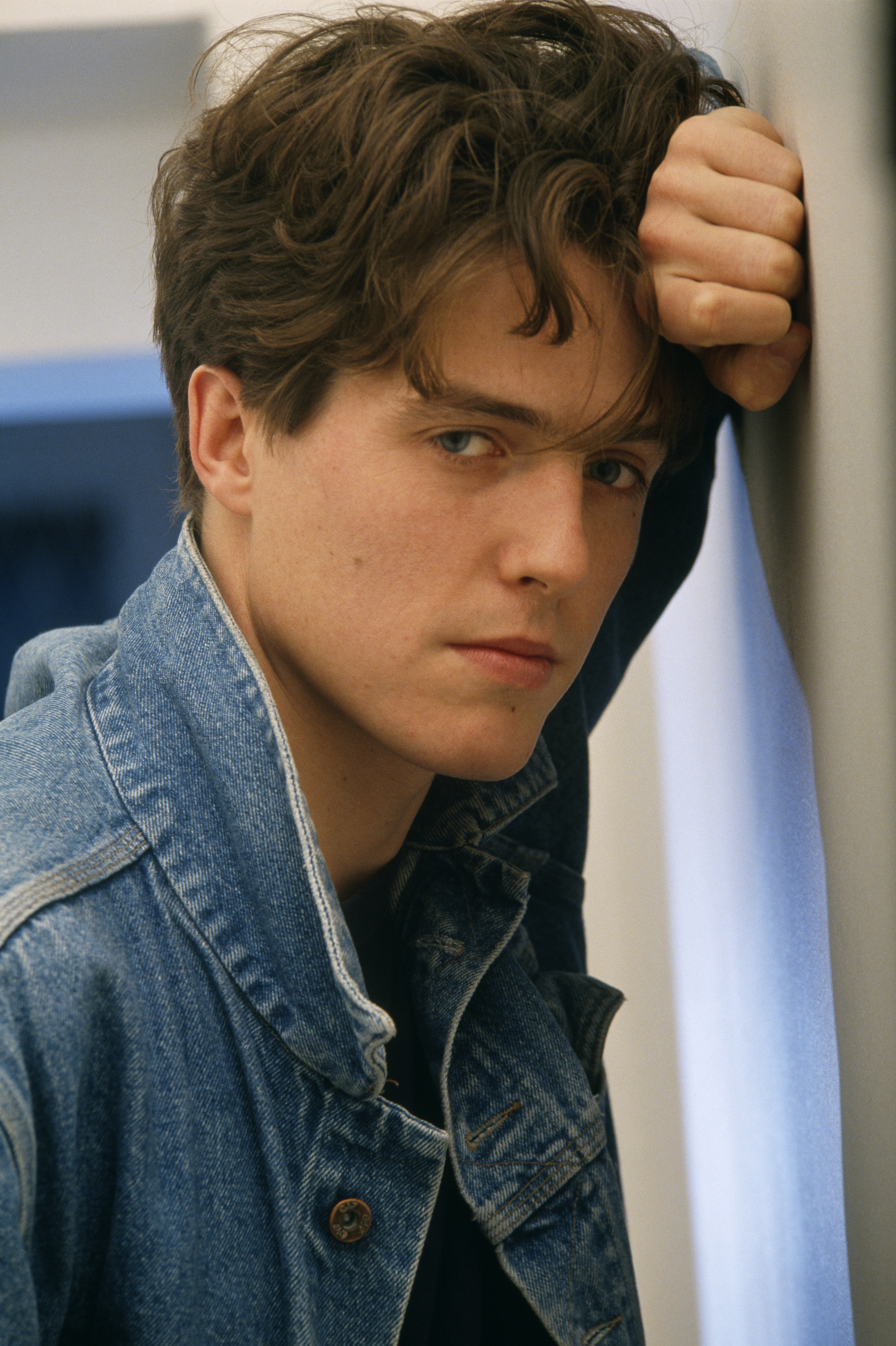The Hottest Pics Of Hugh Grant When He Was Young Gallery