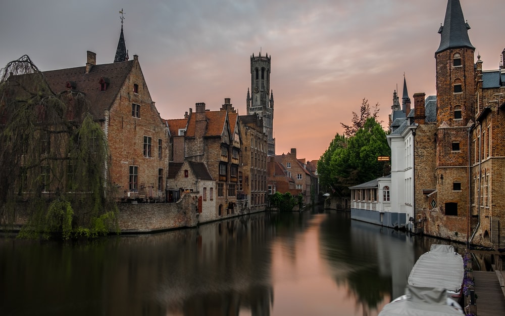 Bruges Belgium Pictures Download Images on Unsplash 1000x625