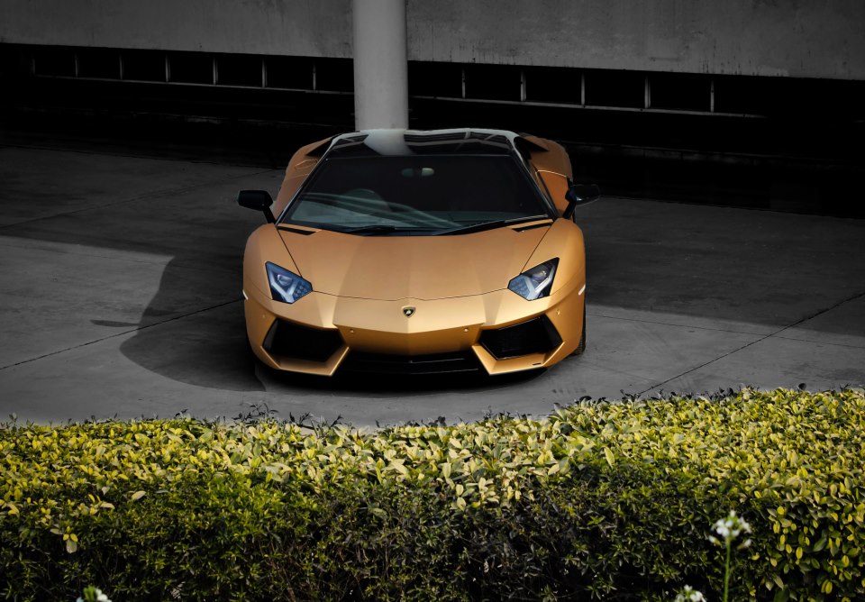 Top HD Wallpaper Lamborghini Aventador Prism Gold
