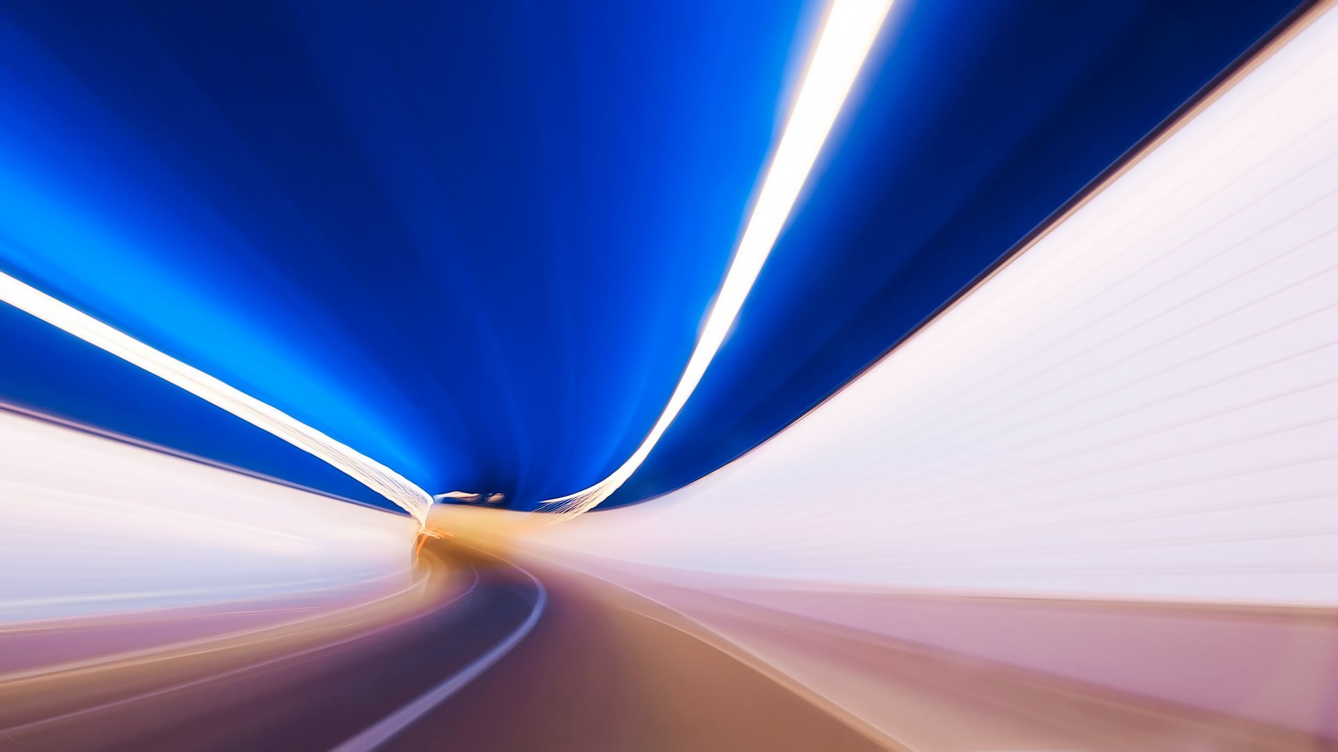 Tunnel Motion Blur Wallpaper