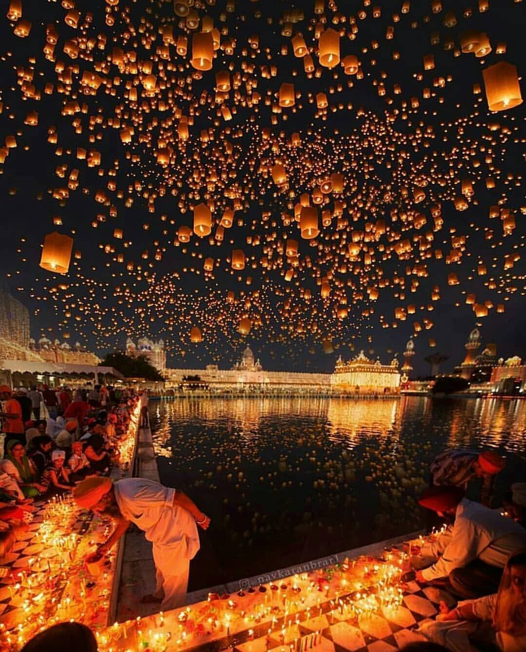 Diwali Celebration At Golden Temple Wallpaper