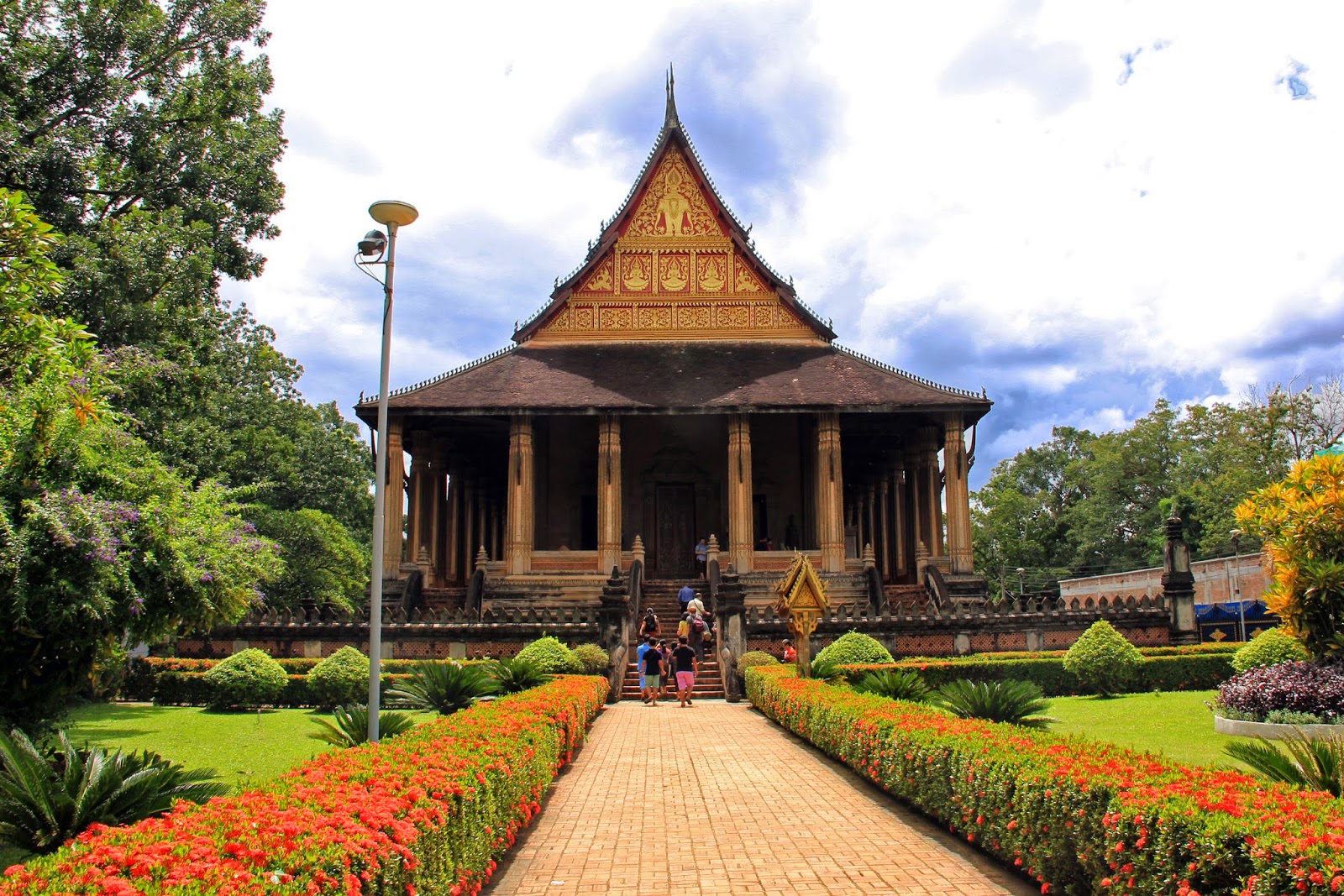 Vientiane Including Central Market Wallpaper