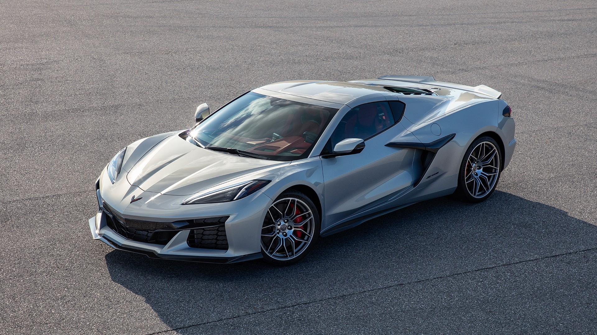 Chevrolet Corvette Z06 First Official Photo Reveals Widebody