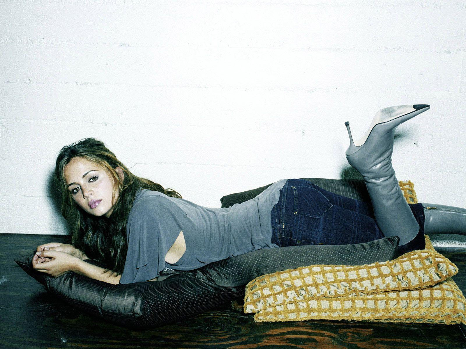 Hot Hollywood Celebrity Babes Desktop Wallpaper X