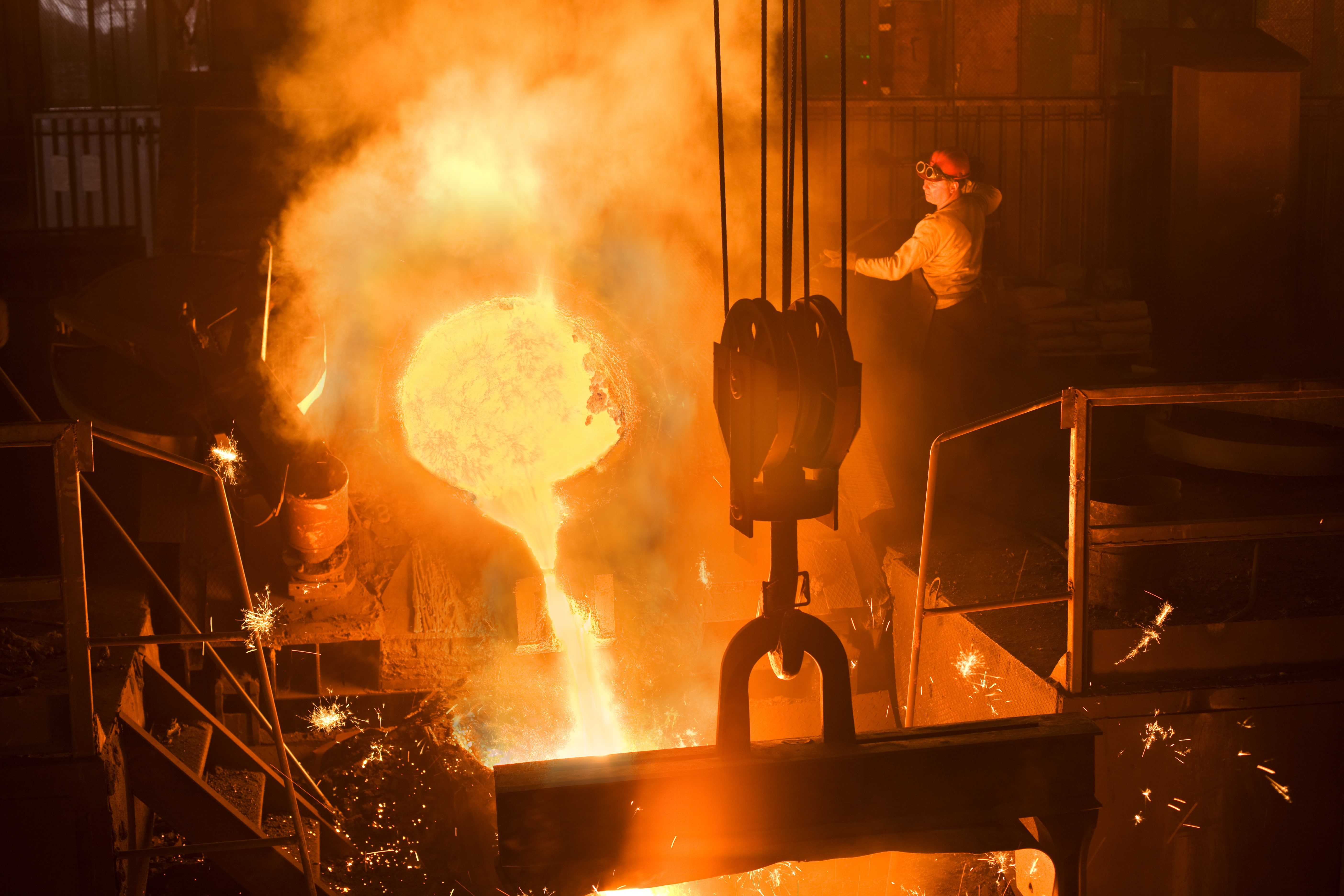 Smelting Factory Worker 1080p 2k 4k Full HD Wallpaper