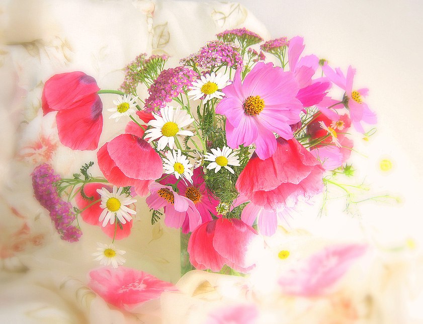 Fresh Flowers In Vase Wallpaper