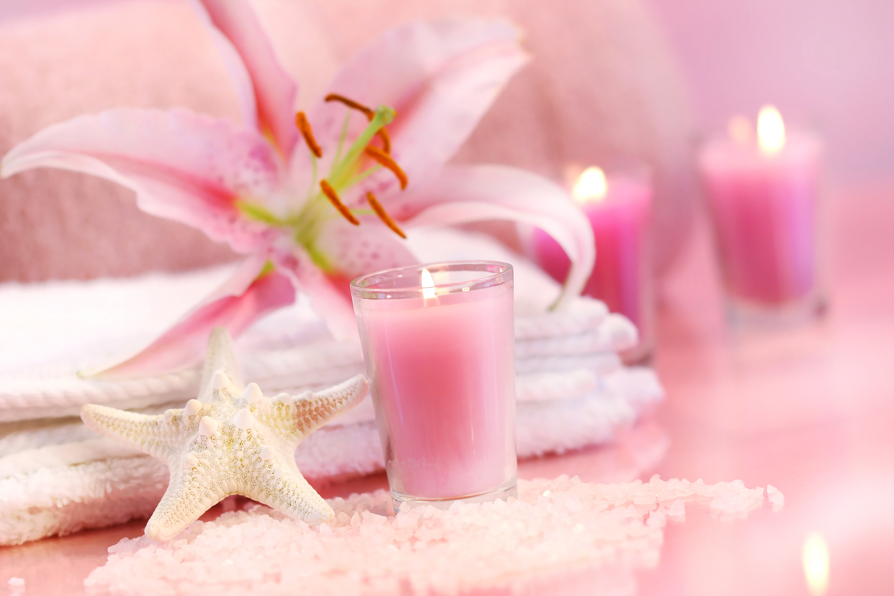 Spa Relaxation Beauty Candle Towel Flower Pink