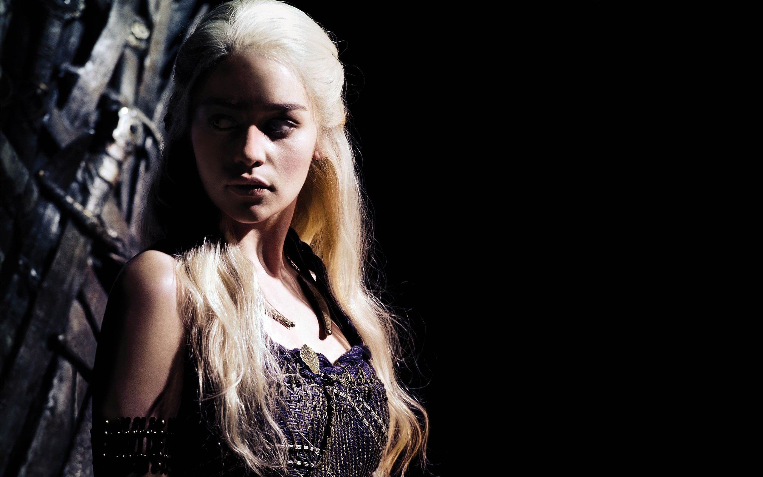 Daenerys Targaryen on Iron Throne Game Of Thrones Wallpapers