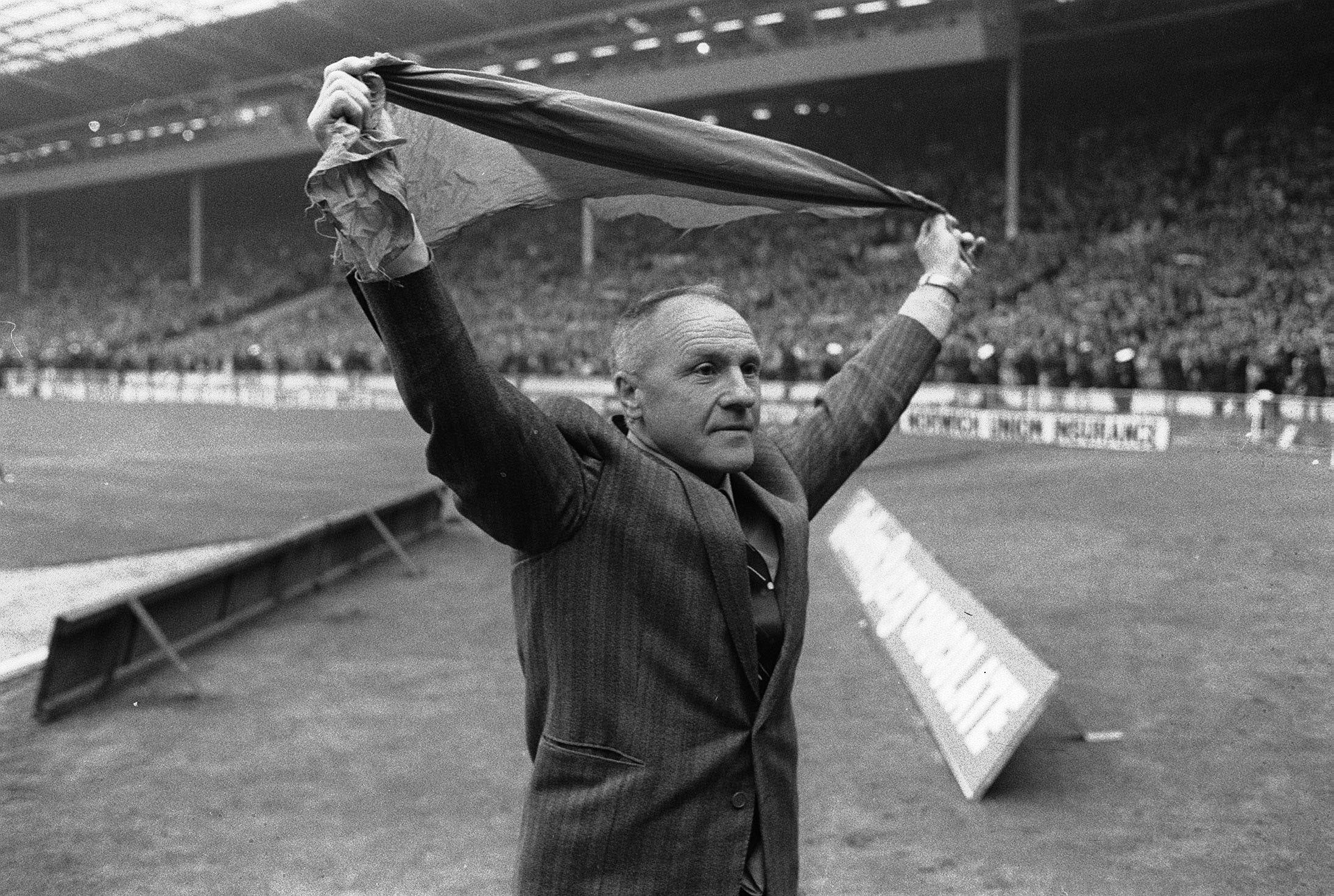 December Shankly Arrives At Anfield The Empire Of Kop