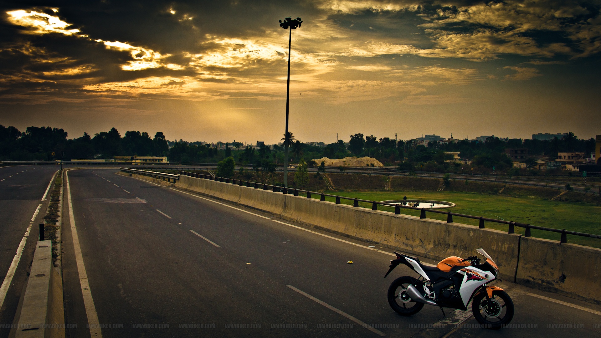 Wallpaper Motorcycle Honda Cbr 150r
