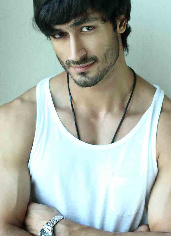 Vidyut Jammwal Photos HD Image Pictures Stills Of
