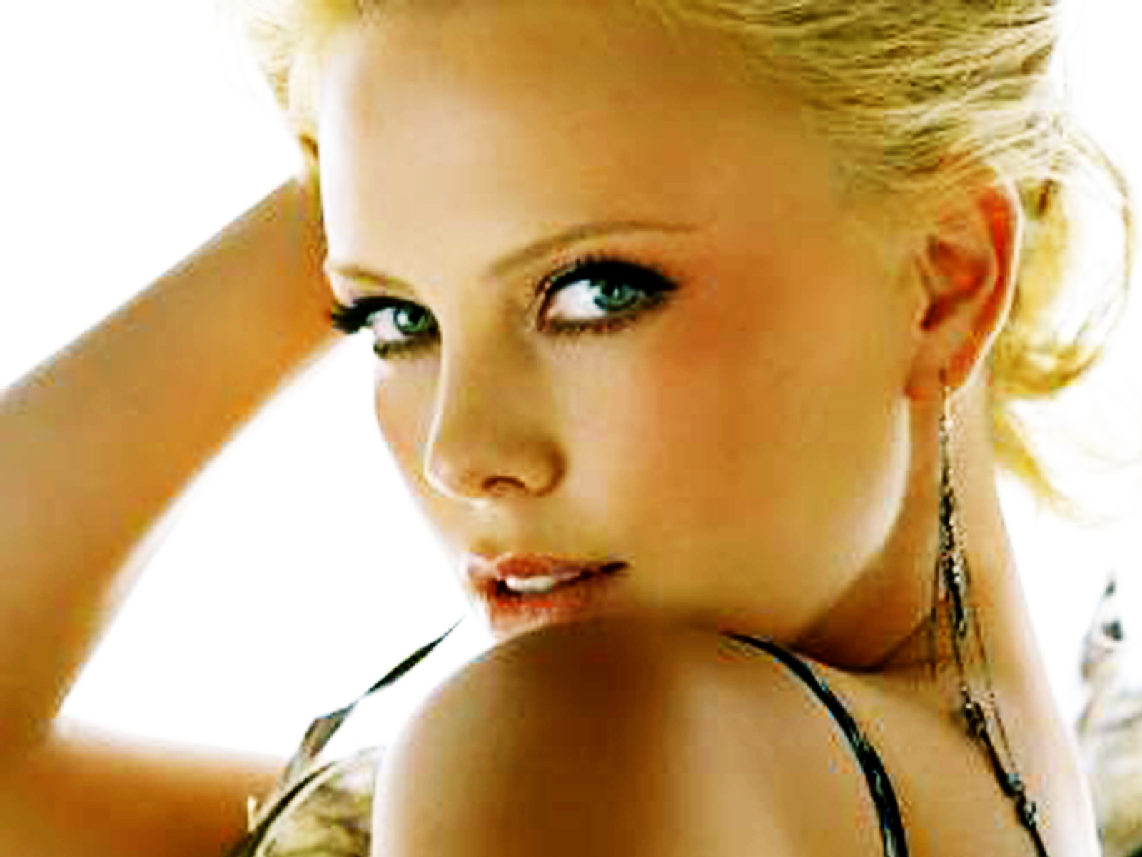 Charlize Theron Sexy Wallpapers Charlize Theron Wallpapers