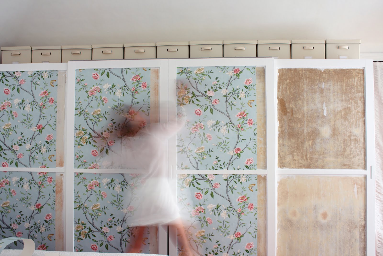 Nap Atelier Closet Transform Wallpapering