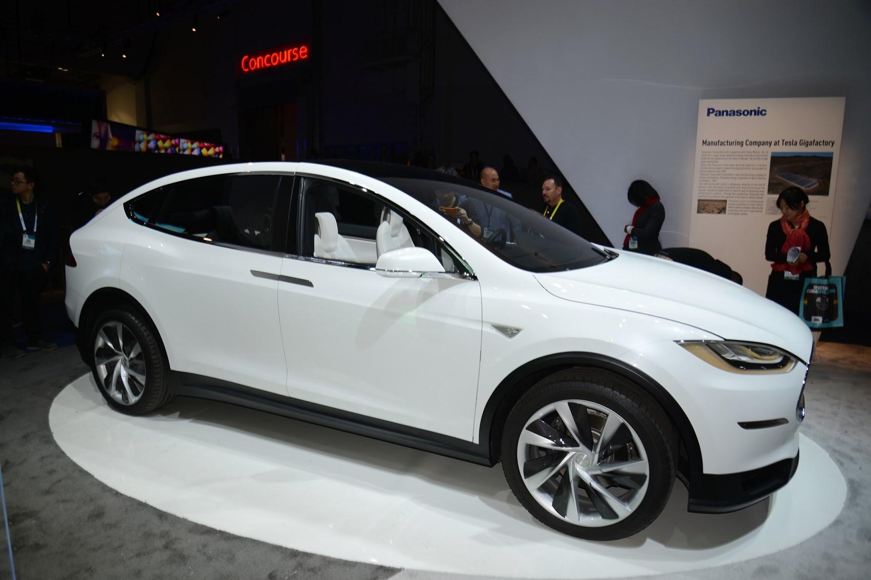 New Tesla Model X Hands On Re Six Reasons It Ll Shake Up The