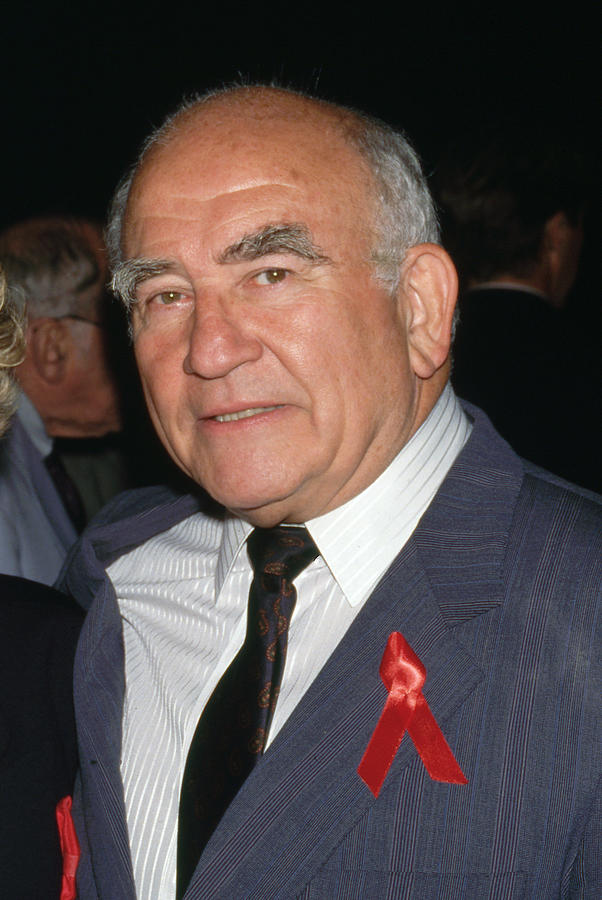 Ed Asner Wallpaper
