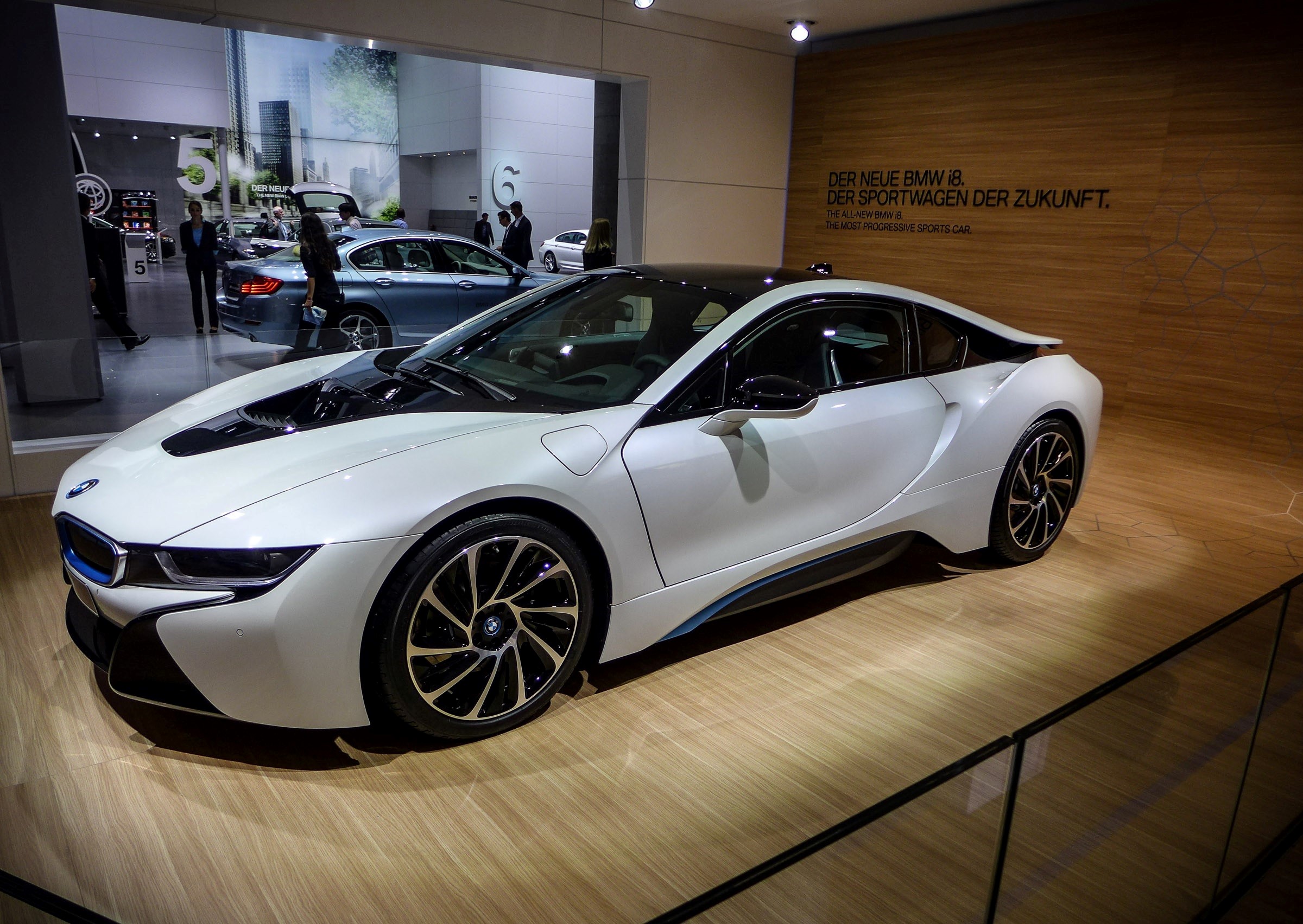 Super New Crystal White Bmw I8 Luxury Two Seater Cars
