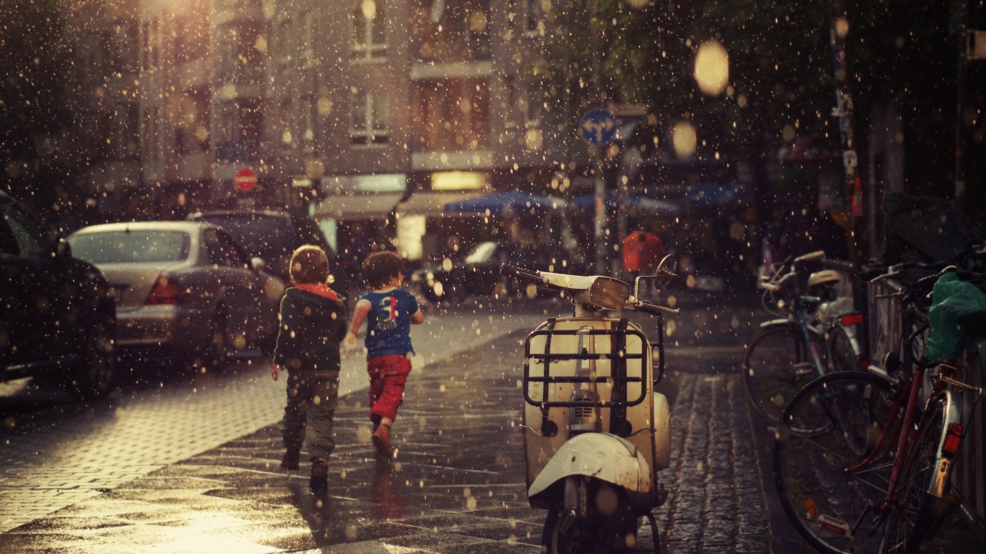 Wallpaper Street Children Running Rain City