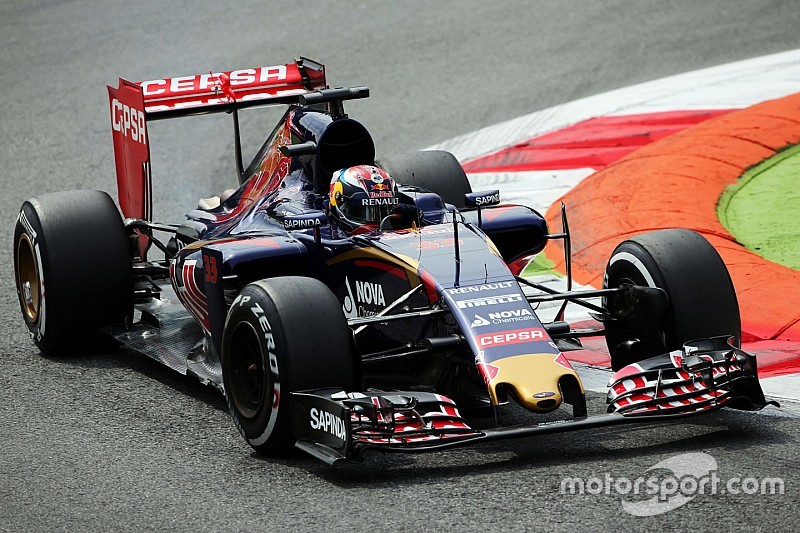 Fia Investigating Verstappen S Lost Engine Cover