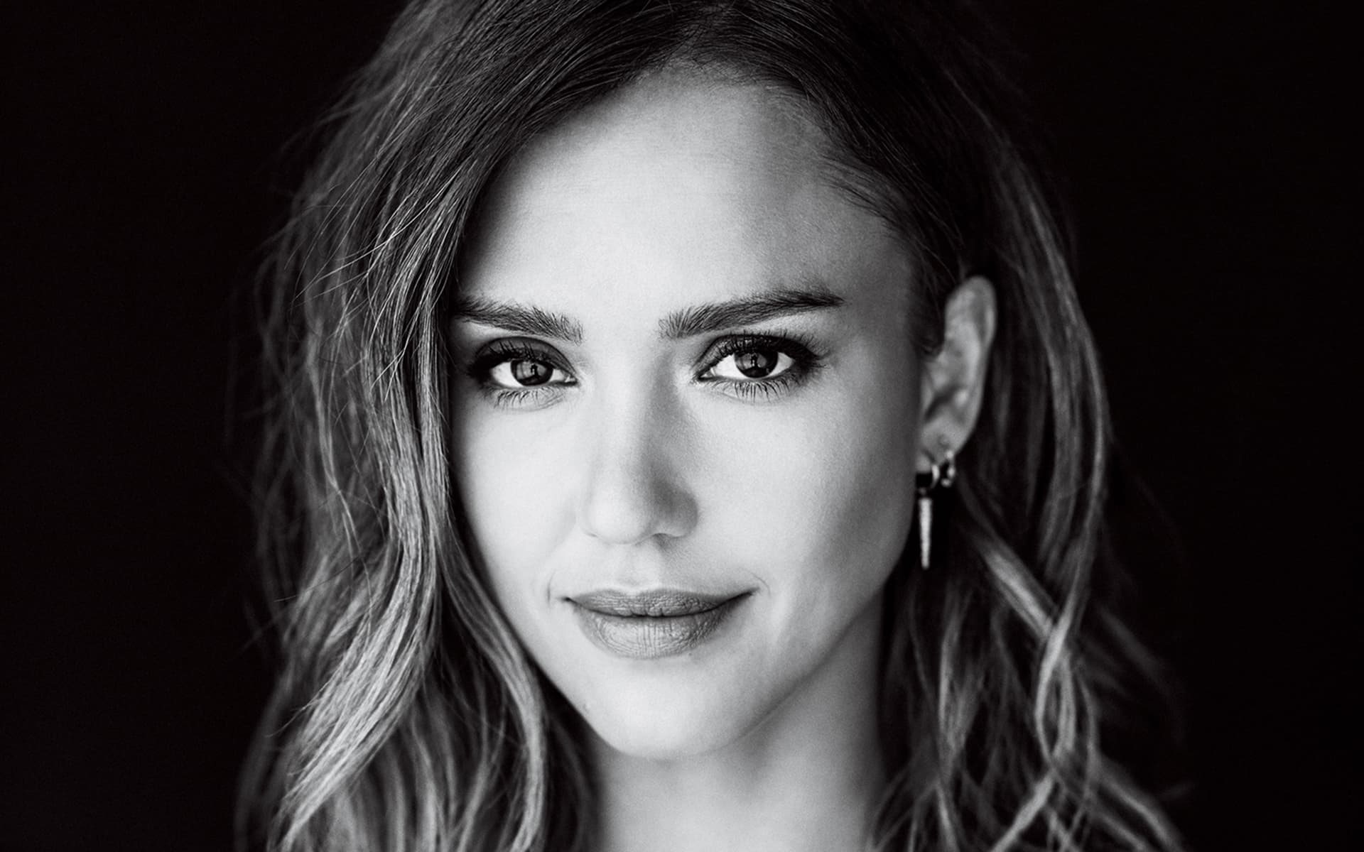 Gallery For Gt Jessica Alba Black And White