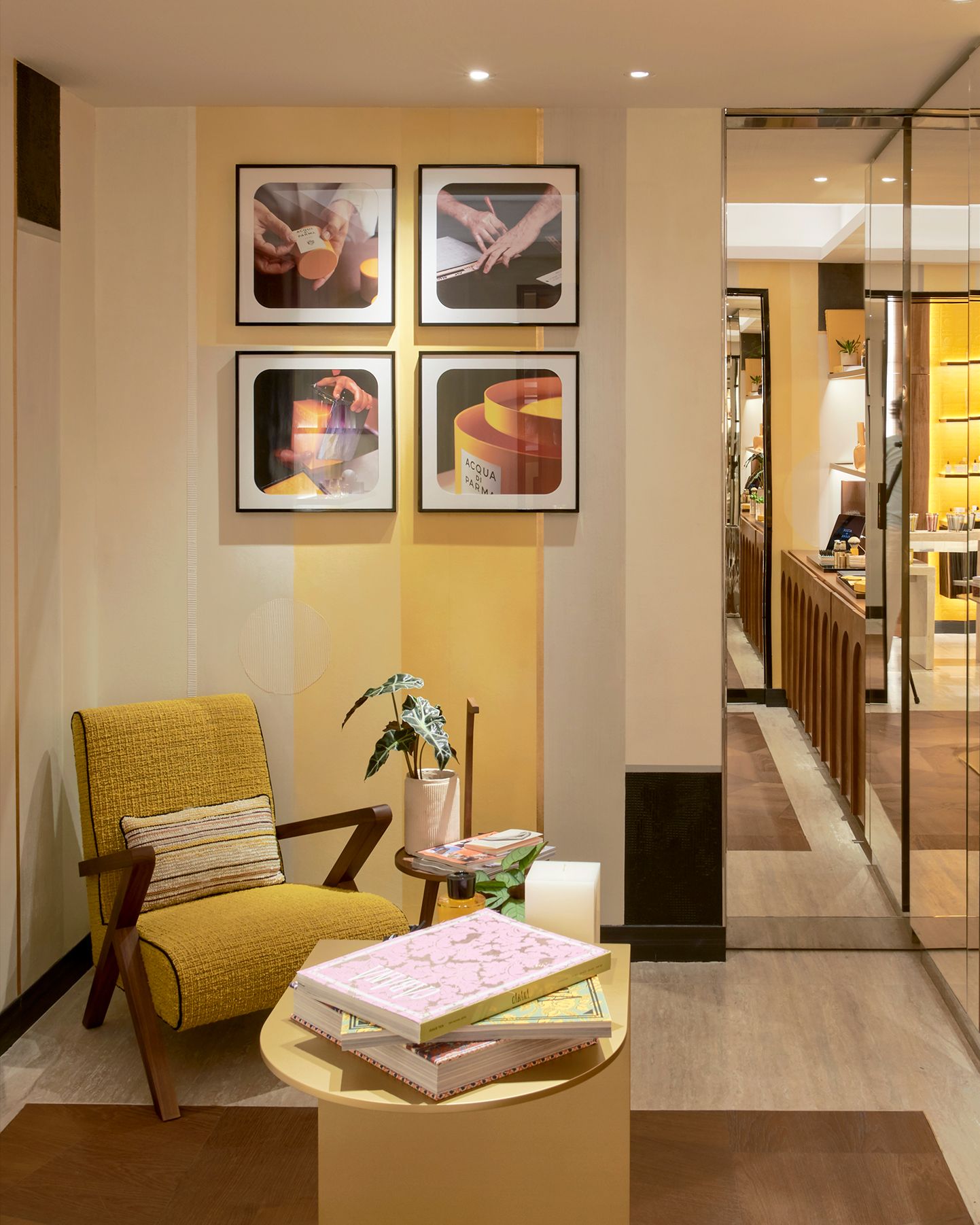 The New Institutional Wallpaper Of Acqua Di Parma Boutique In