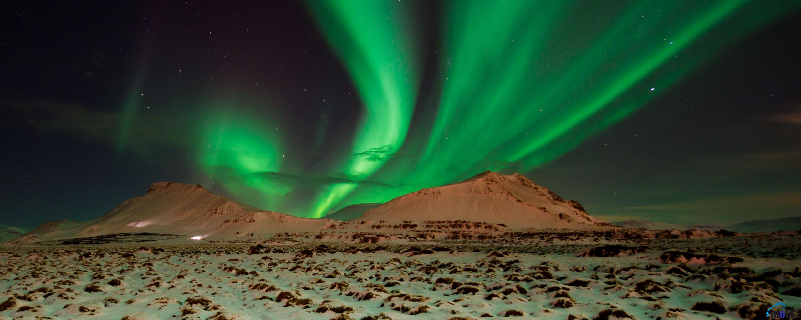Wallpaper Northern Lights In Iceland X Dual
