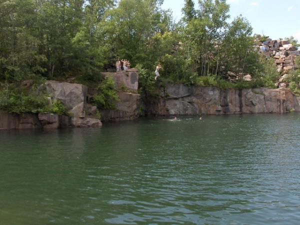 Image Cliff Jumping Quarry Park St Cloud Mn Download