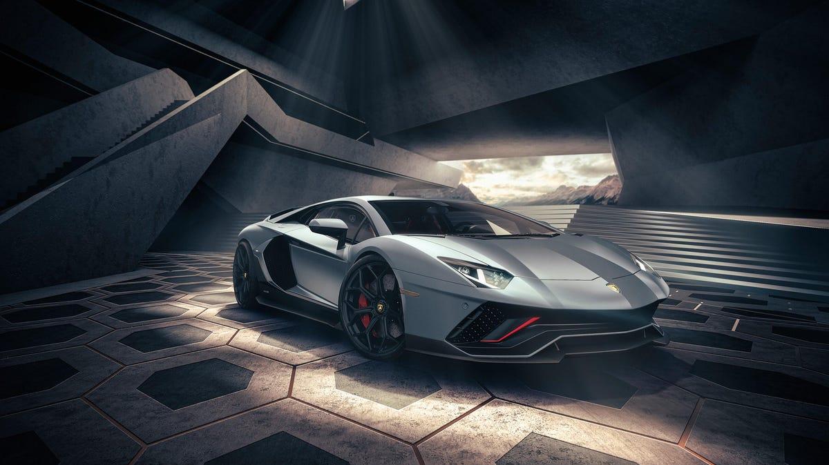 Lamborghini To Restart Aventador Production For Felicity Ace