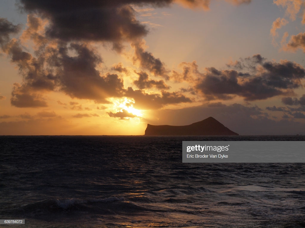 Sunrise Next Rabbit Island Over Waimanalo Ba Stock Photo Getty
