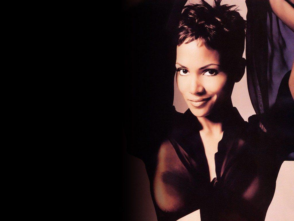 Previous Image Go Back To Halle Berry HD Wallpaper Background